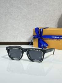 Picture of Louis Vuitton Sunglasses _SKUfw77797356fw